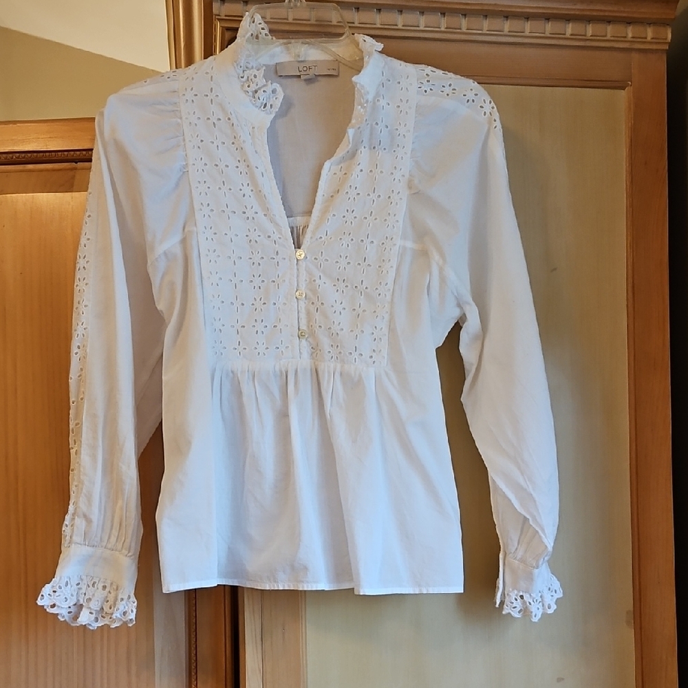 🌟LOFT White Lace Detail Blouse🌟 - Picture 1 of 6